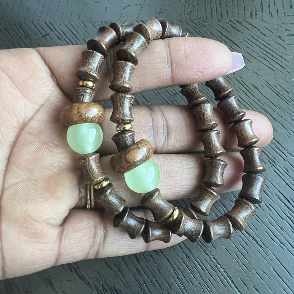 Sandalwood bamboo bracelet with running ring 6.5’